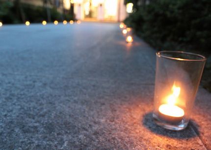 実相寺青山霊廟(港区)納骨堂お盆の送り火・迎え火